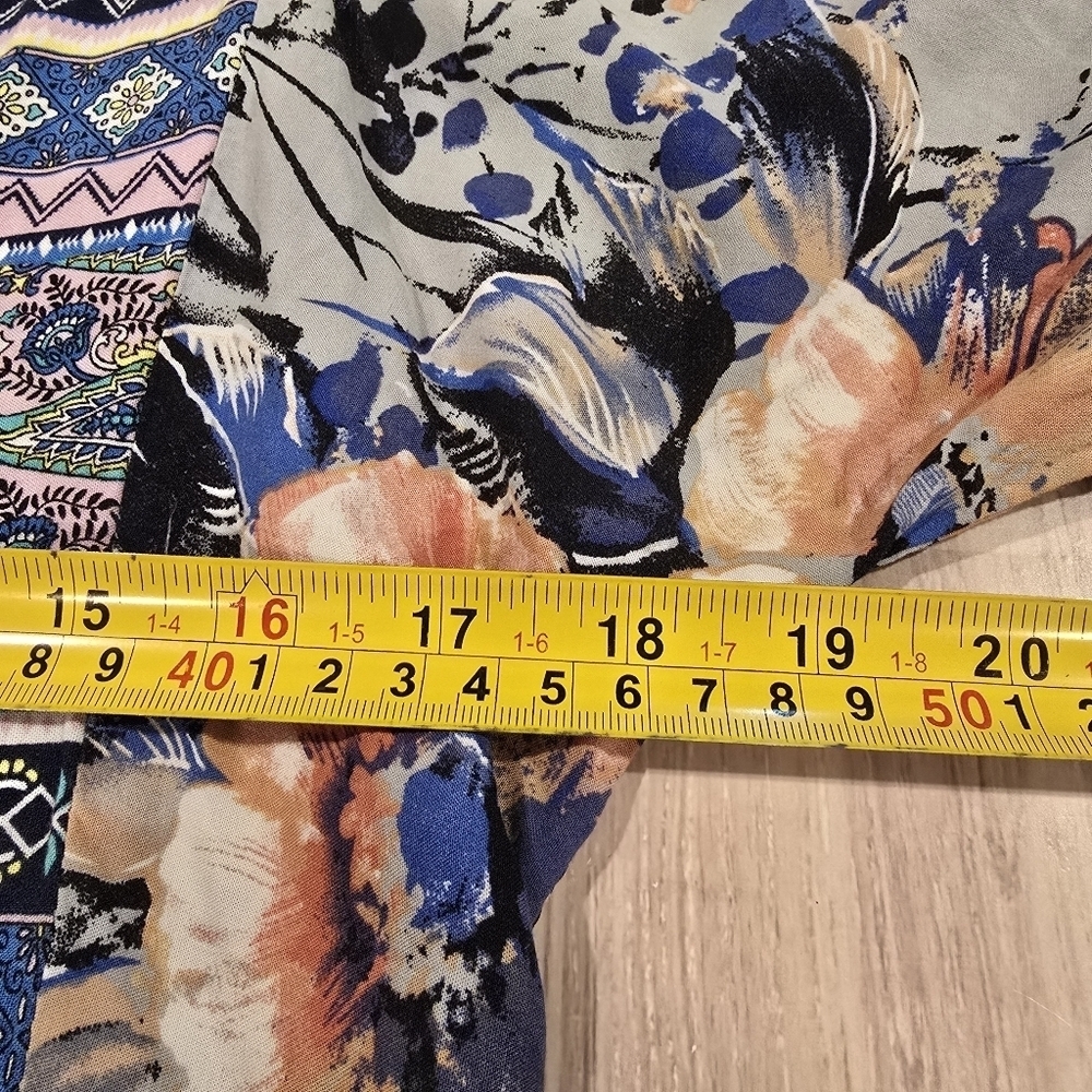 Umgee Floral Boho Baby Doll Dress V Neck Mini Balloon 3/4 Sleeves Size Small. - Picture 8 of 10